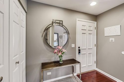 125 Rob Roy Ln, Wheeling, IL 60070-3451