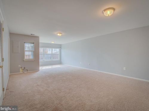 7355 Bloomington Ct, Springfield VA  22150-4920 exterior