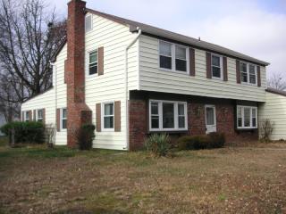 4204 Maylock Ln, Fairfax, VA 22033-3234