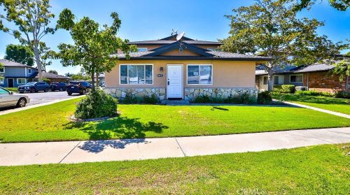 16631 Viewpoint Ln, Huntington Beach, CA 92647-7329