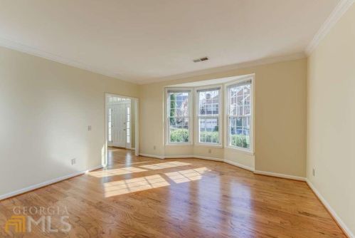 2622 Glenrose Cir, Atlanta GA  30341-2374 exterior