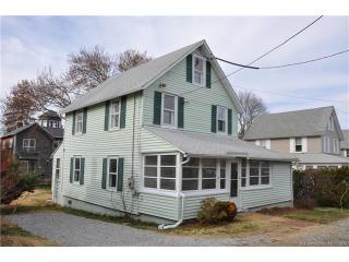 6 Fox St, Westbrook, CT 06498-2155