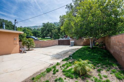 1198 Katherine Rd, Simi Valley, CA 93063-4741