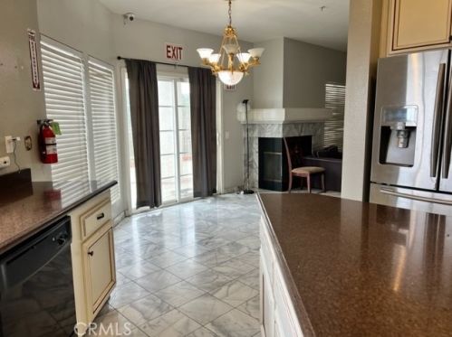 1001 Mountvale Ct, Anaheim CA  92808-2108 exterior