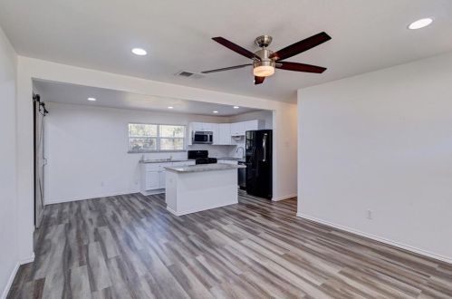 6301 Dream Ln, Fort Worth TX  76148-3308 exterior