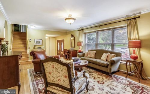 9527 Clement Rd, Silver Spring MD 20910-1643 exterior