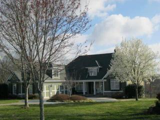 5881 Sun Ridge Ct, Clermont, GA 30527-2047