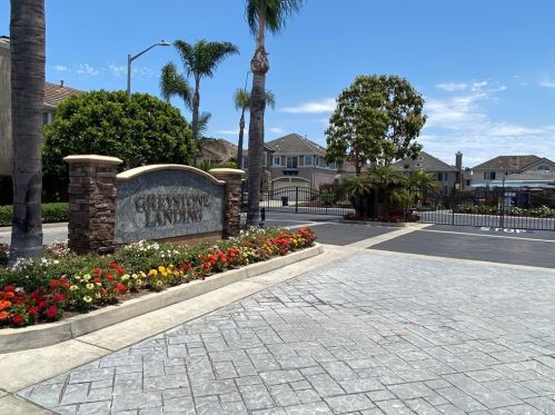1192 Summerview Ln, Huntington Beach, CA 92648-4156