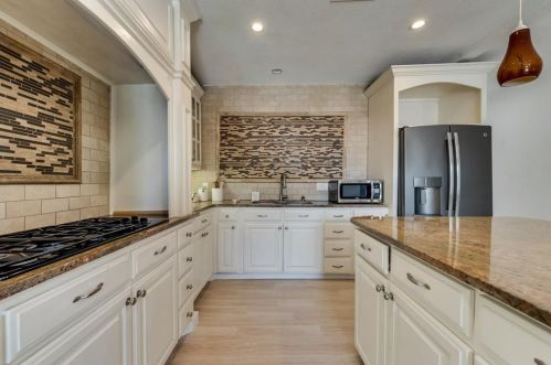 2711 Boynton St, Dallas, TX 75212-5013