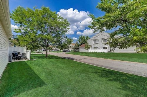 15953 Finch Ave, Saint Paul MN  55124-5811 exterior