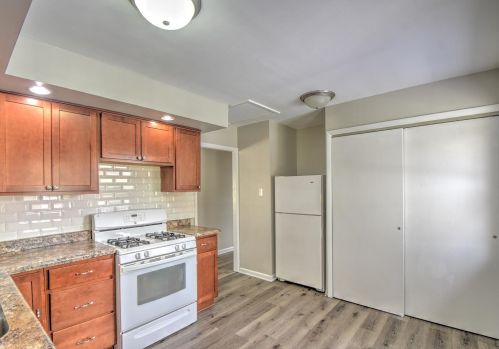 1601 180 Pl, Hammond IN 46324-3308 exterior