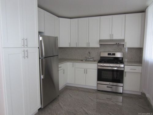 1514 Dillingham Blvd, Honolulu, HI 96817-4858