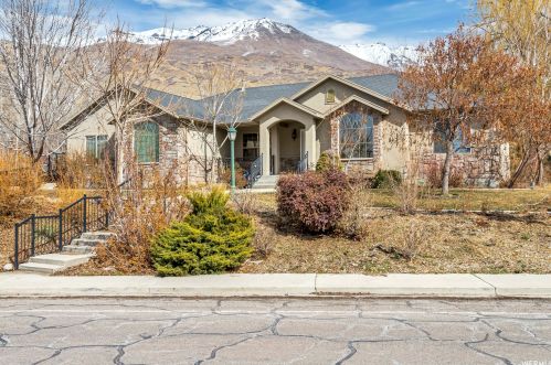 294 Canal Dr, Lindon, UT 84042-1527