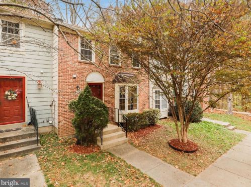 5701 Walnut Wood Ln, Springfield, VA 22015-2710