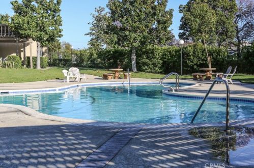 926 Lamark Ln, Anaheim CA  92802-3423 exterior