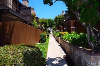 541 Linwood Ave, Monrovia, CA 91016-2658