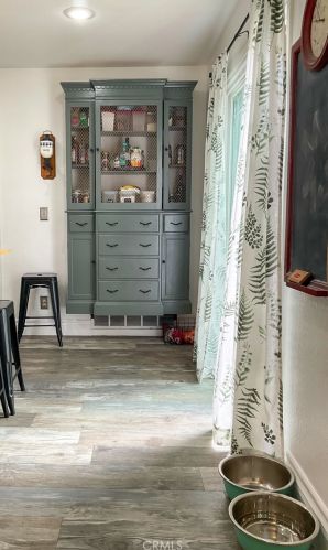 11568 Freedom Trl, Riverside CA  92503-5066 exterior