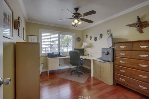 305 Kenmore St, Anaheim CA  92804-2114 exterior