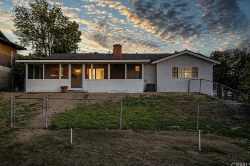 181 East St, Norco, CA 92860-2130