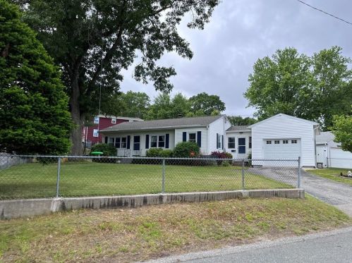 59 Wanda Ave, Woonsocket, RI 02895-6631