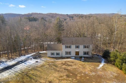 22 Little Falls Way, Durham CT  06422-2918 exterior