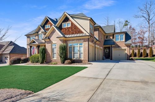2116 October Glory Dr, Braselton, GA 30517-6070