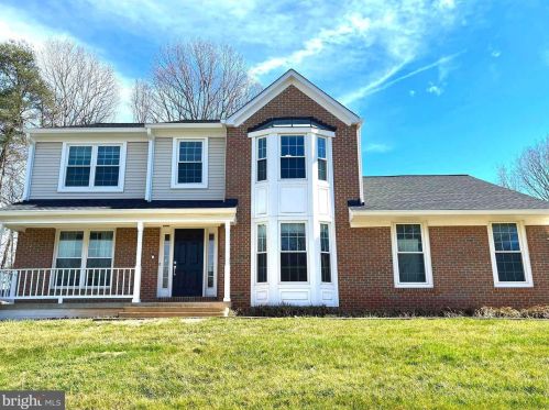 14675 Stratford Dr, Woodbridge, VA 22193-3550