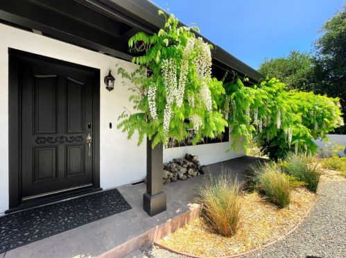 128 Rancho Rd, Tassajara Hot Springs, CA 93924-9405