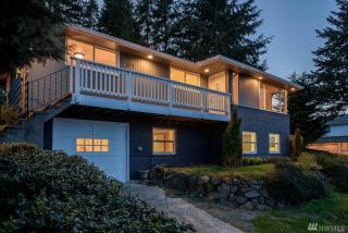 371 Lind Ave, Seattle, WA 98057-5135