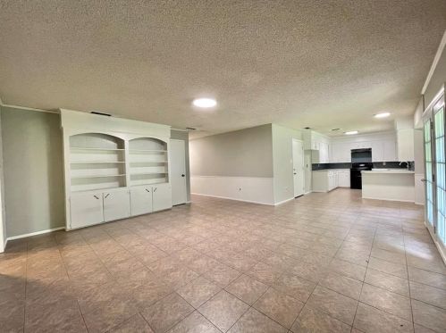 1805 Valderas St, Angleton TX  77515-3119 exterior