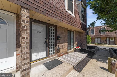 11875 Academy Rd, Philadelphia, PA 19154-2684