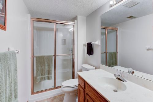 9056 Glacier Rd, Saint Paul MN  55125-3465 exterior