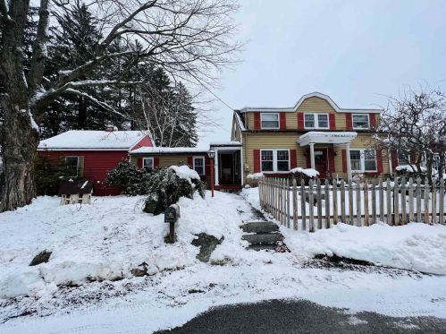 205 Silver St, Dover, NH 03820-3979