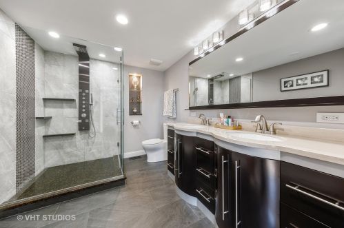 175 Lake Cook Rd, Palatine, IL 60074-1038