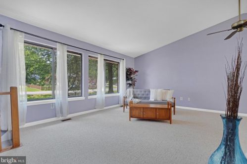 15099 Woodsman Ln, Woodbridge, VA 22193-1882