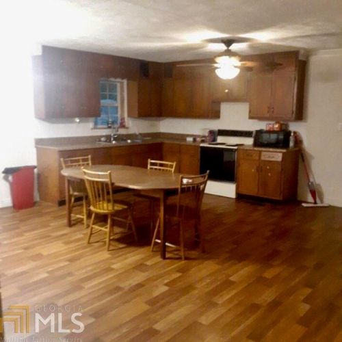 234 Ponderosa Ln, Barnesville, GA 30204-4036