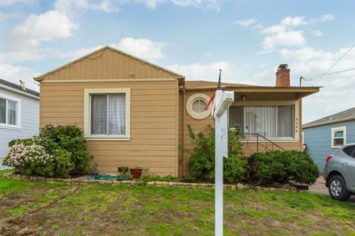 5446 Sacramento Ave, Richmond, CA 94804-5602
