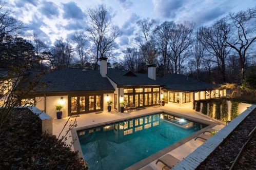 3565 Haddon Hall Rd, Atlanta, GA 30327-2625