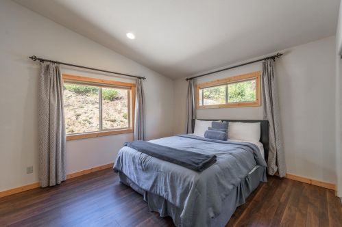 11550 Rhineland Ave, Truckee CA  96161-7070 exterior