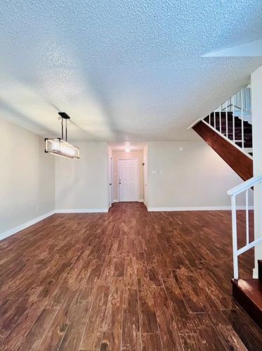 18 Timber Creek Dr, Conroe TX  77301-1064 exterior