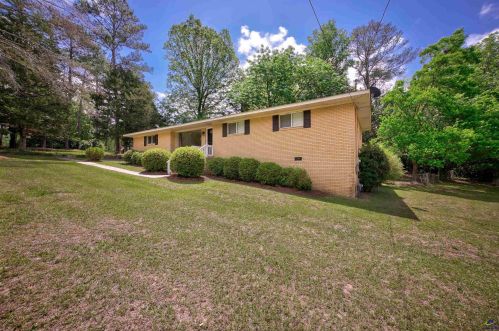 202 Woodland Dr, Warner Robins, GA 31088-3850