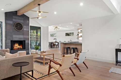 4211 Burney Dr, Austin TX  78731-1207 exterior