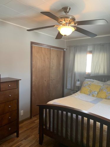 516 Liberty Pl, Hobart IN 46342-4659 exterior