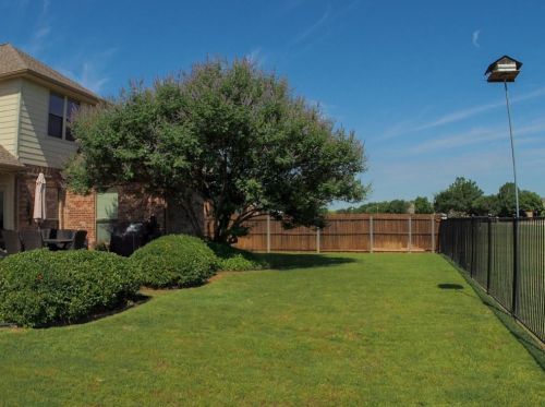 312 Creekside Trl, Argyle TX  76226-2209 exterior