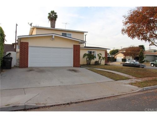 10563 Jill St, Cypress, CA 90630-4916