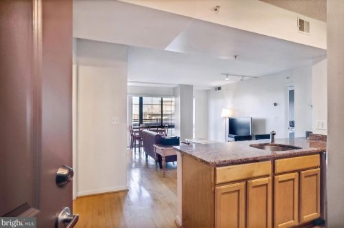 7923 Eastern Ave, Silver Spring MD  20910-4830 exterior