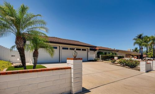 1940 Hacienda Dr, El Cajon, CA 92020-1056