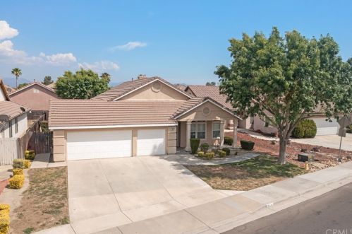 743 Savory Ln, San Jacinto, CA 92582-6231