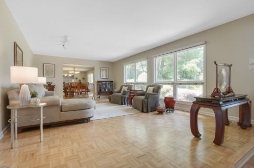 9 Briar Hill Rd, Montclair, NJ 07042-1602