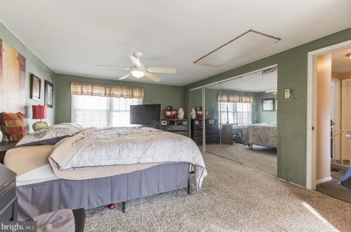 216 Nassau Dr, Tavistock NJ 08033-3976 exterior